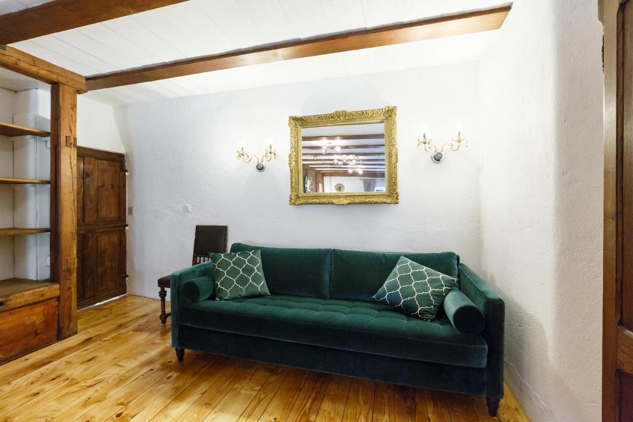 A Castle Spirit Apartment In Chateau Du Chatelard Clarens Exterior photo